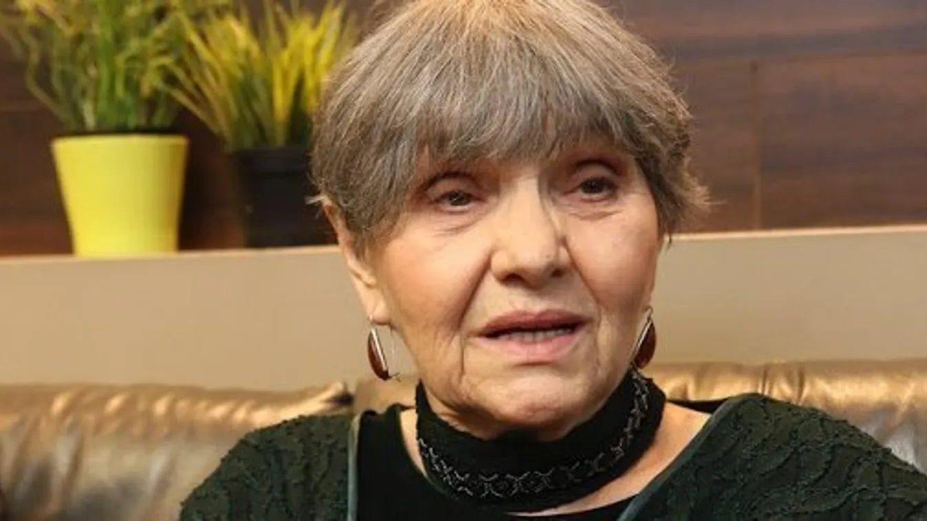 Pécsi Ildikó a túlvilágról üzent a fiának