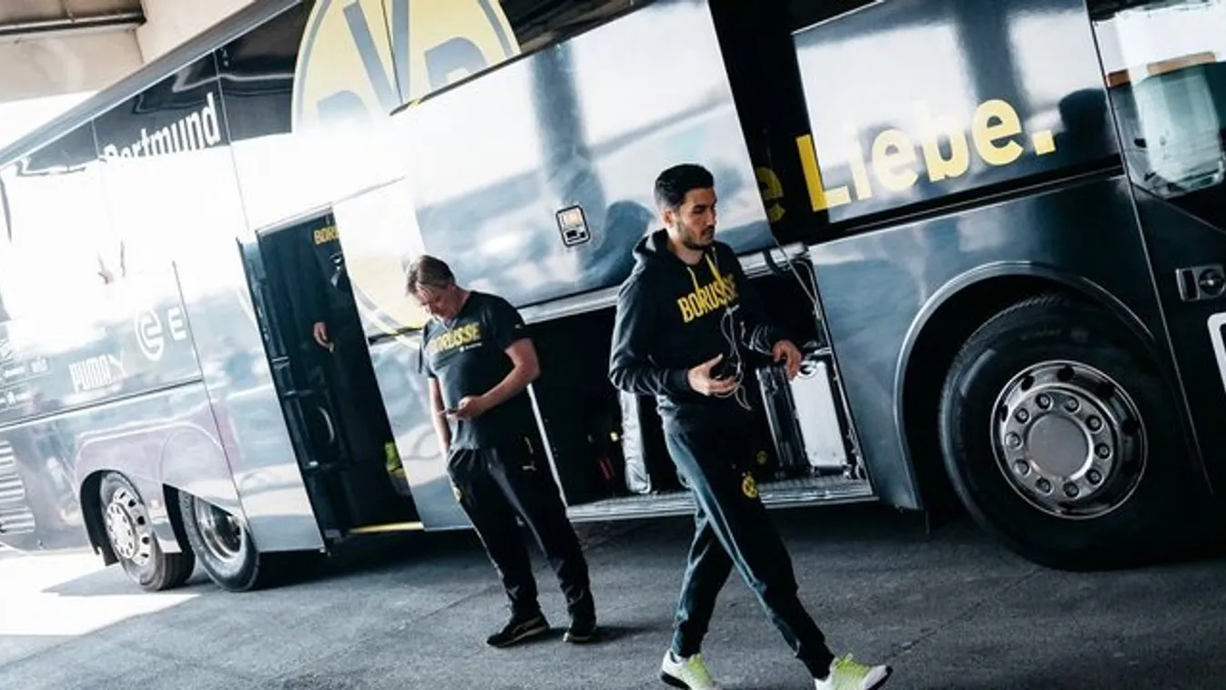 Döbbenet: bomba robbant a dortmundi BL-meccs előtt, egy játékos megsérült