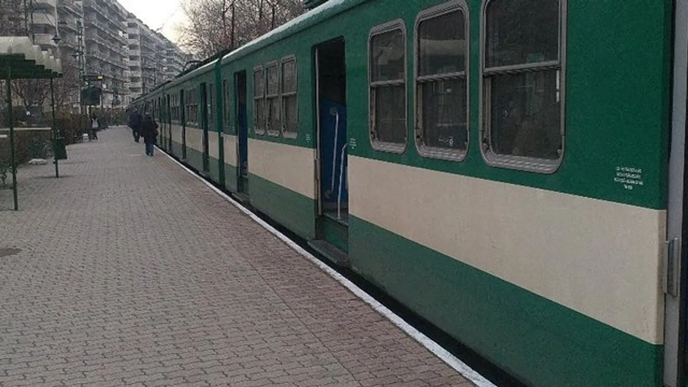 Fittyet hányt a sofőr a rosszul lévő utasra