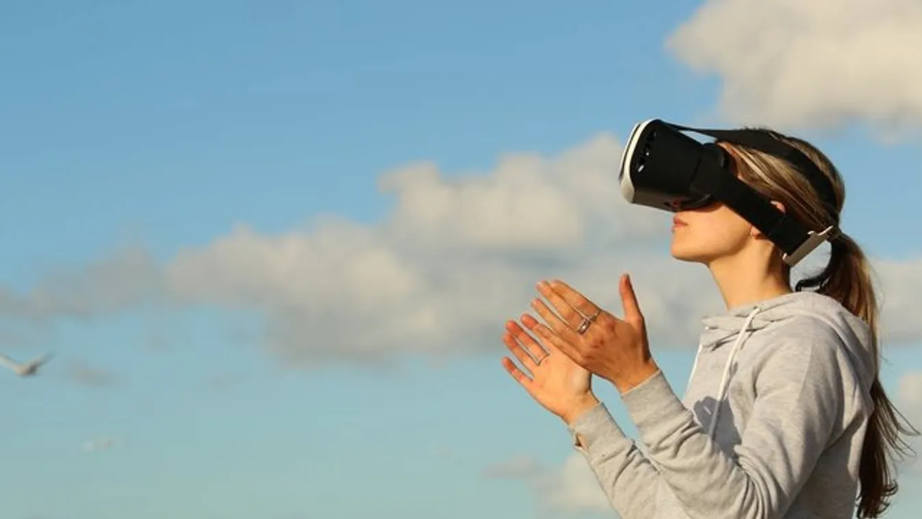 VR-szemüveg segítségével mutatja be az ősállatokat a pécsi állatkert