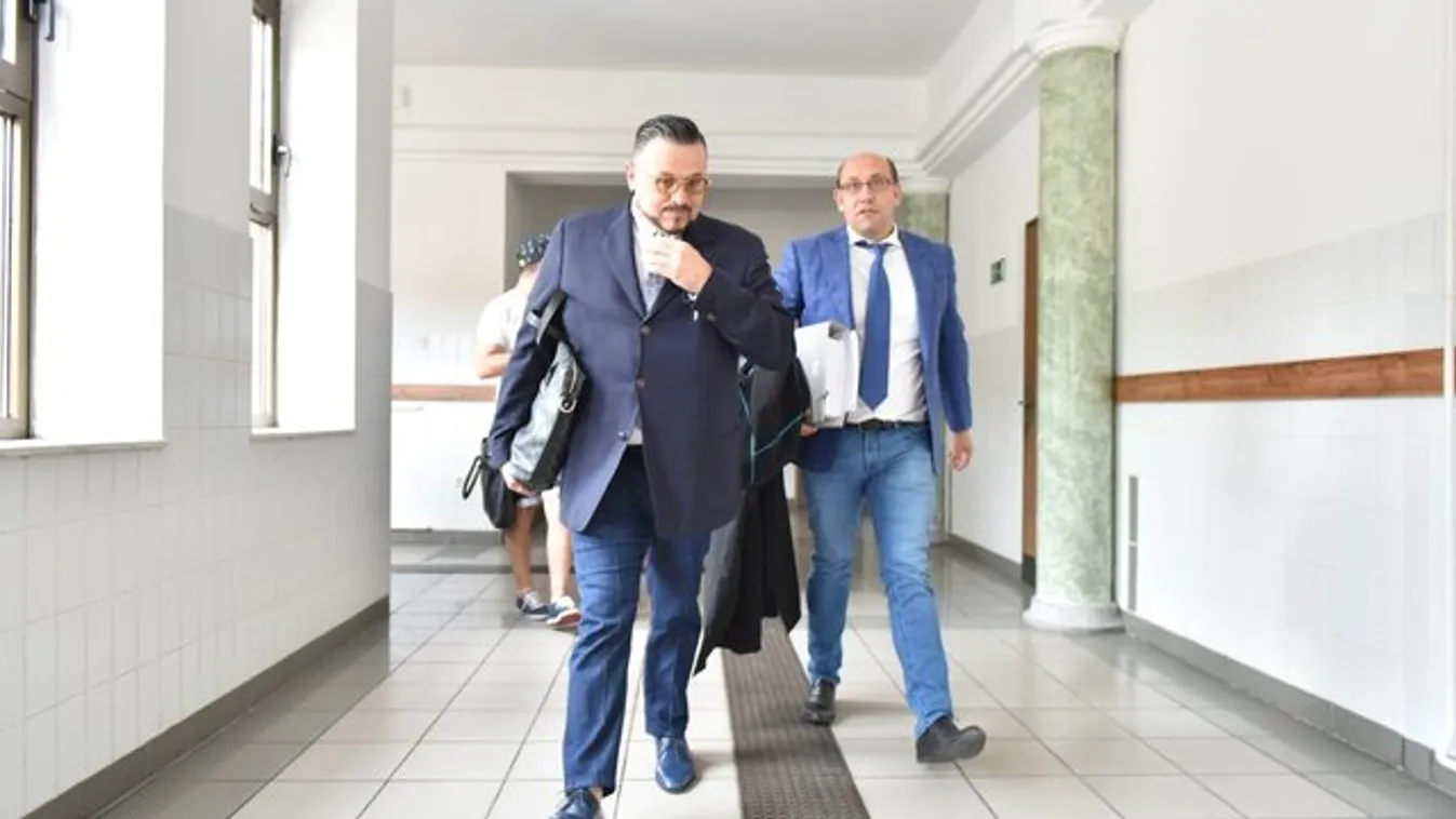 Lagzi Lajcsit politikusok környékezték meg