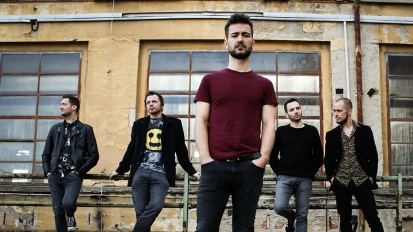 Világító meztelenség a The Carbonfools új klipjében – videó