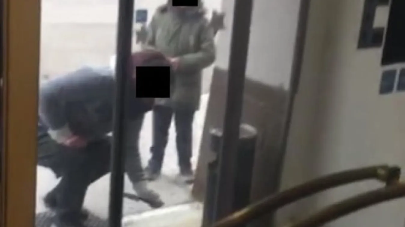 Kisfiával ment késelni egy féltékeny magyar nő Bécsben