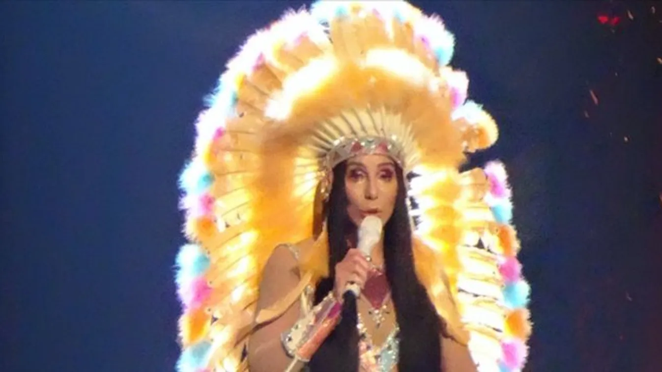 Még Cher is szerepel a Mamma Mia!-ban