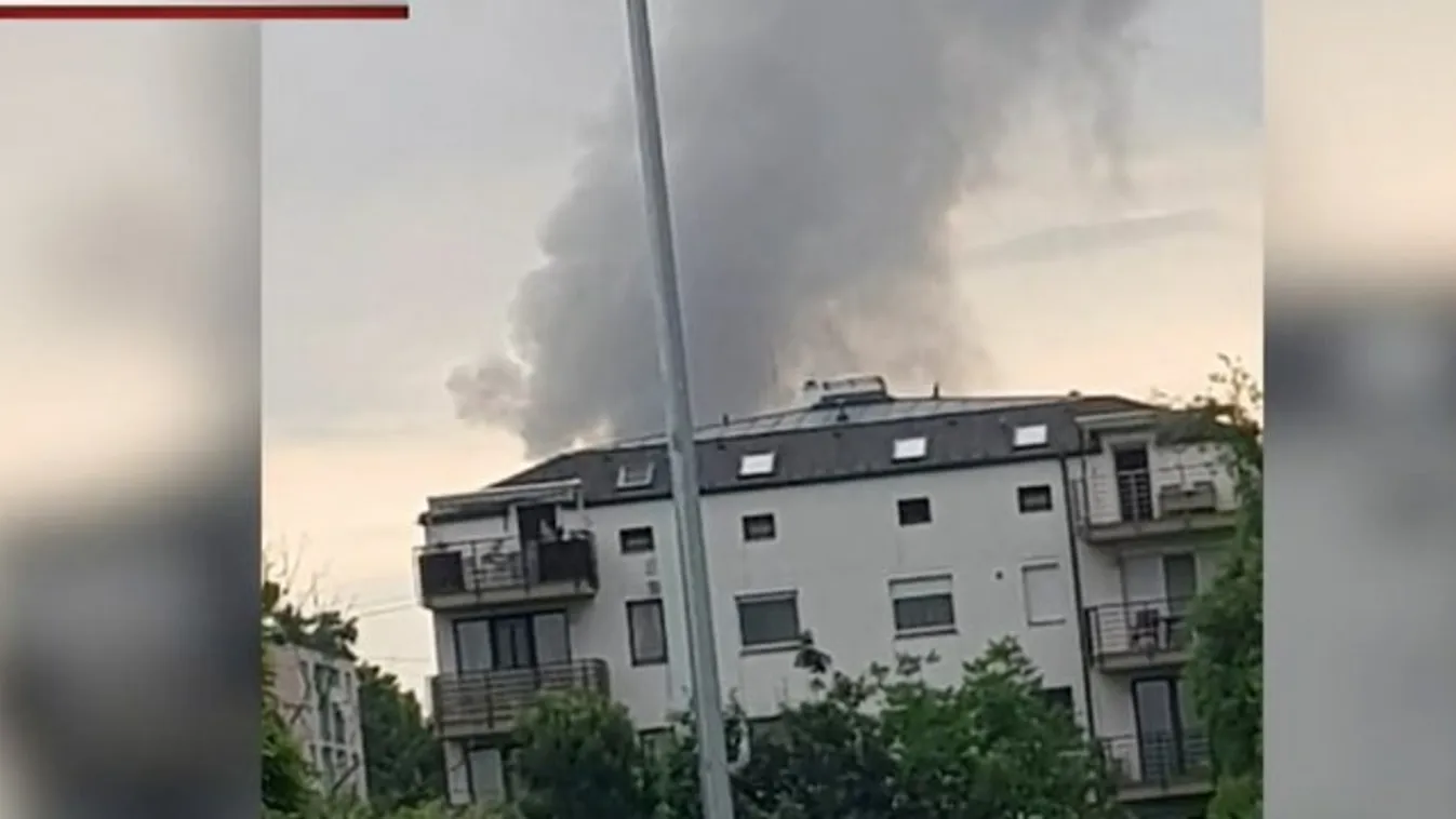 Lángolt a tető Tatán: Összeégve zuhant ki a házból a fiatal, mentőhelikoptert riasztottak - Videó