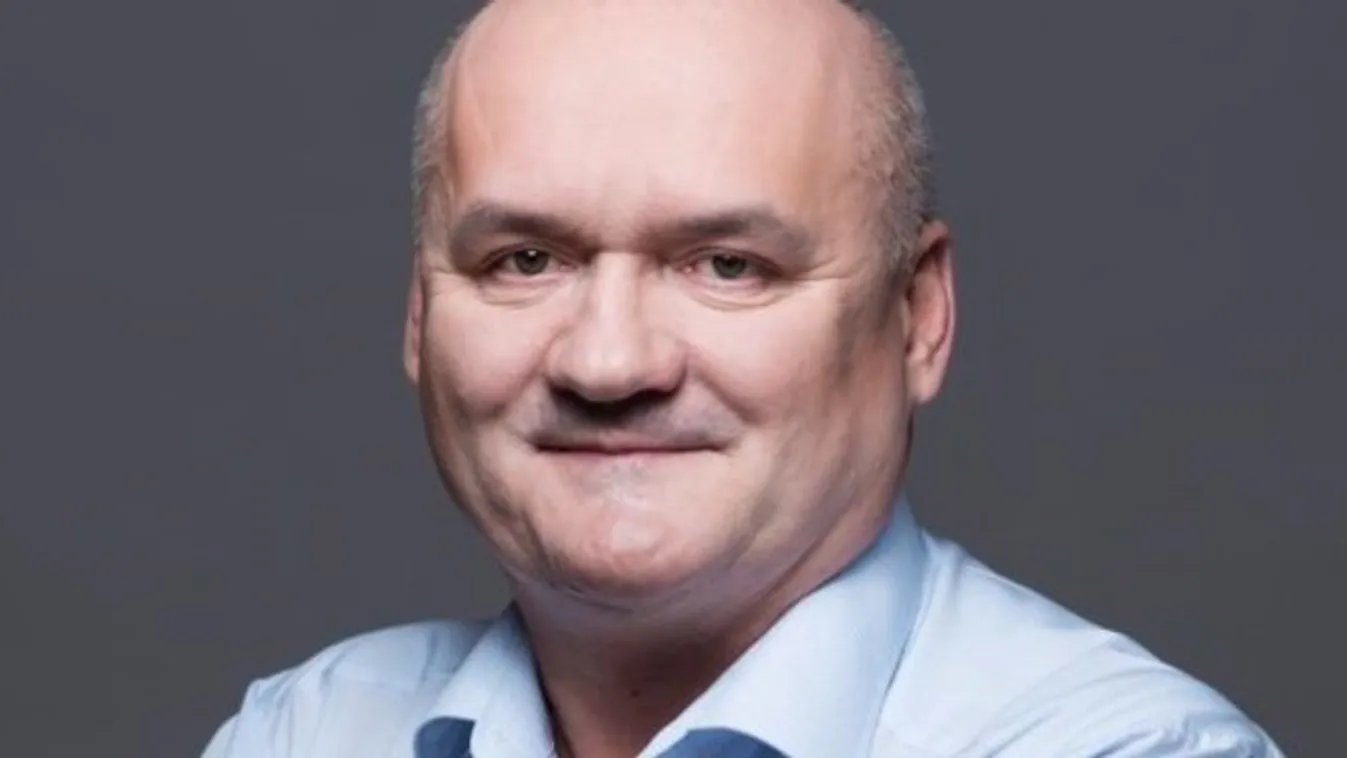 Eljegyezhette élettársát Hende Csaba
