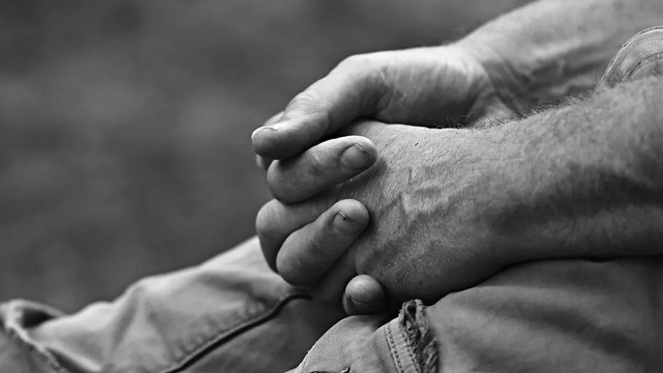 Annyi cukros üdítőt ivott meg egy férfi, hogy elkezdett lerohadni a karja – 18+