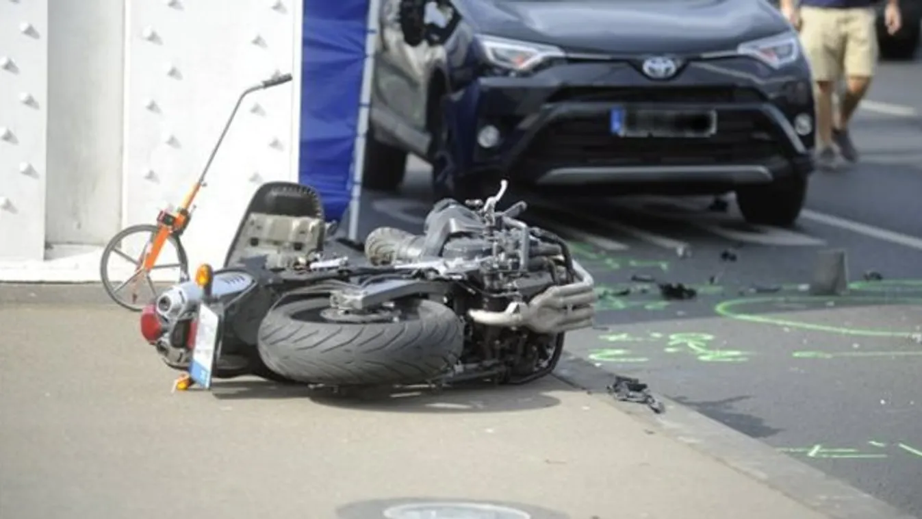 Meghalt egy motoros az Erzsébet hídon