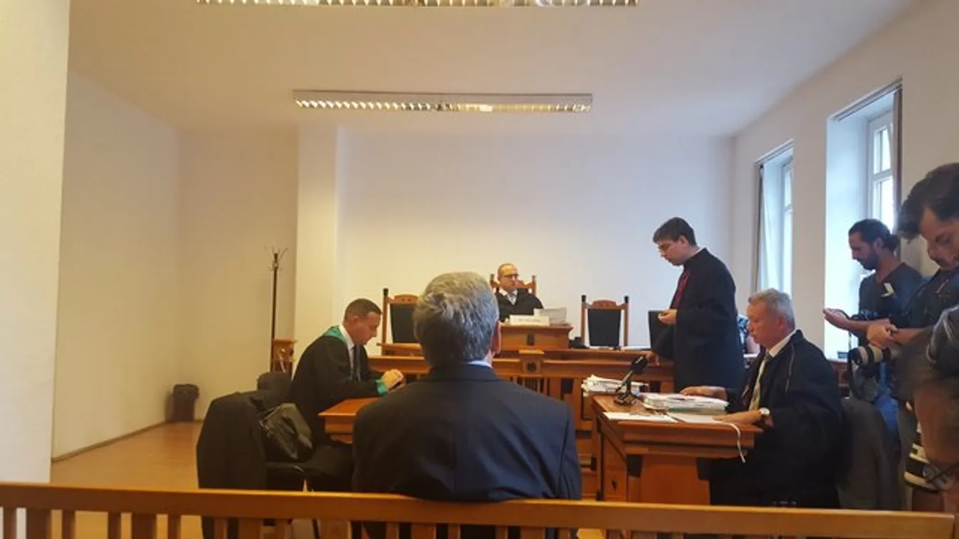 Ítélet született Rékasi balesetének ügyében - a Barátok közt sztárja elsírta magát - fotók