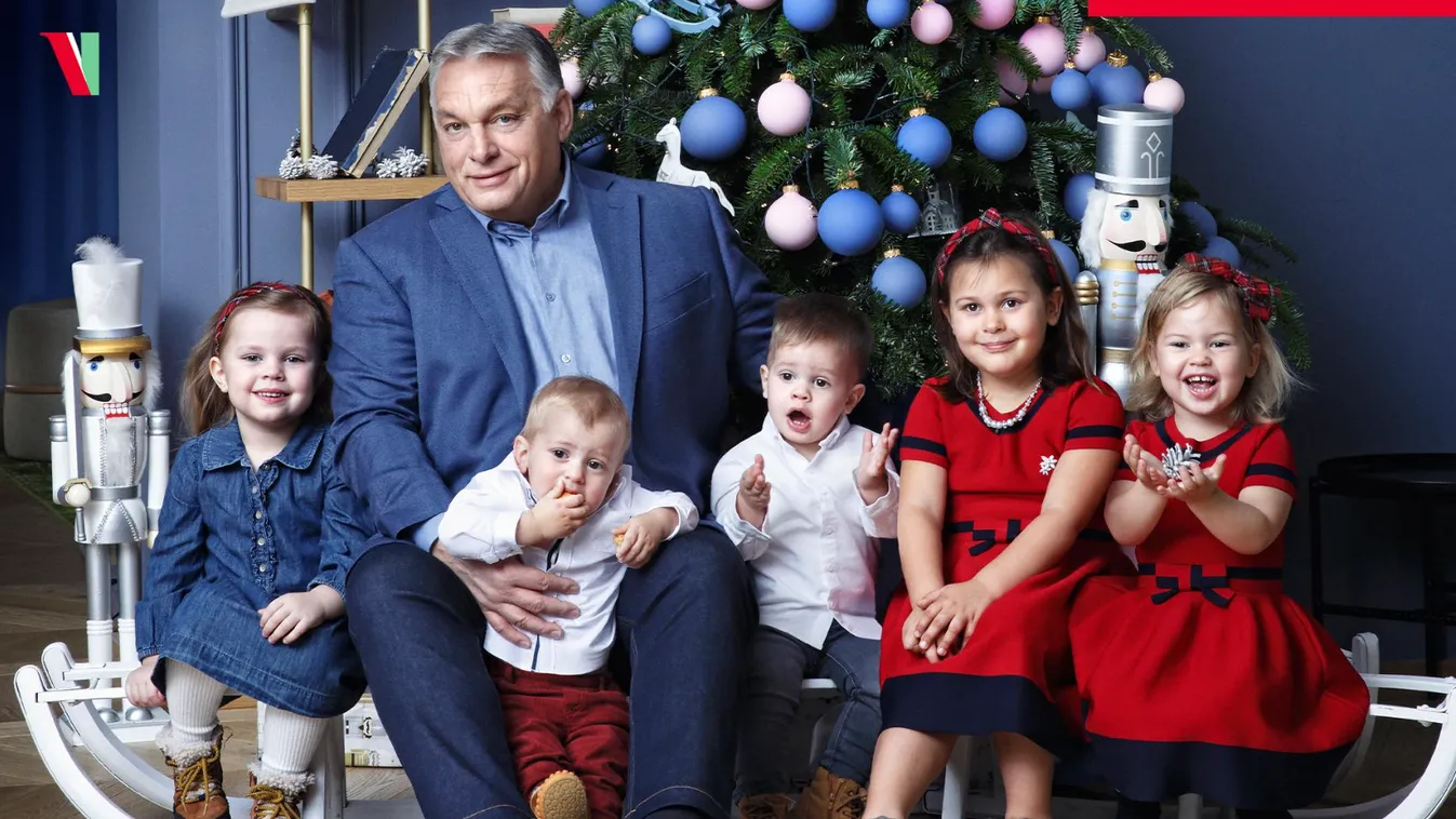 Kiakadt a cukiságmérő: Orbán Viktort 5 unokája körében kapták lencsevégre