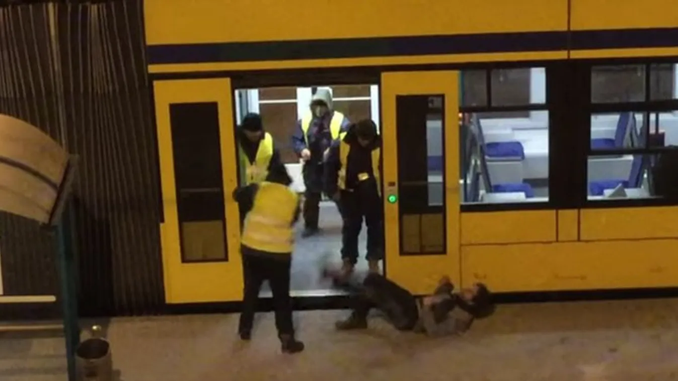 Döbbenetes bunyó: részeg utas randalírozott a villamoson - videó