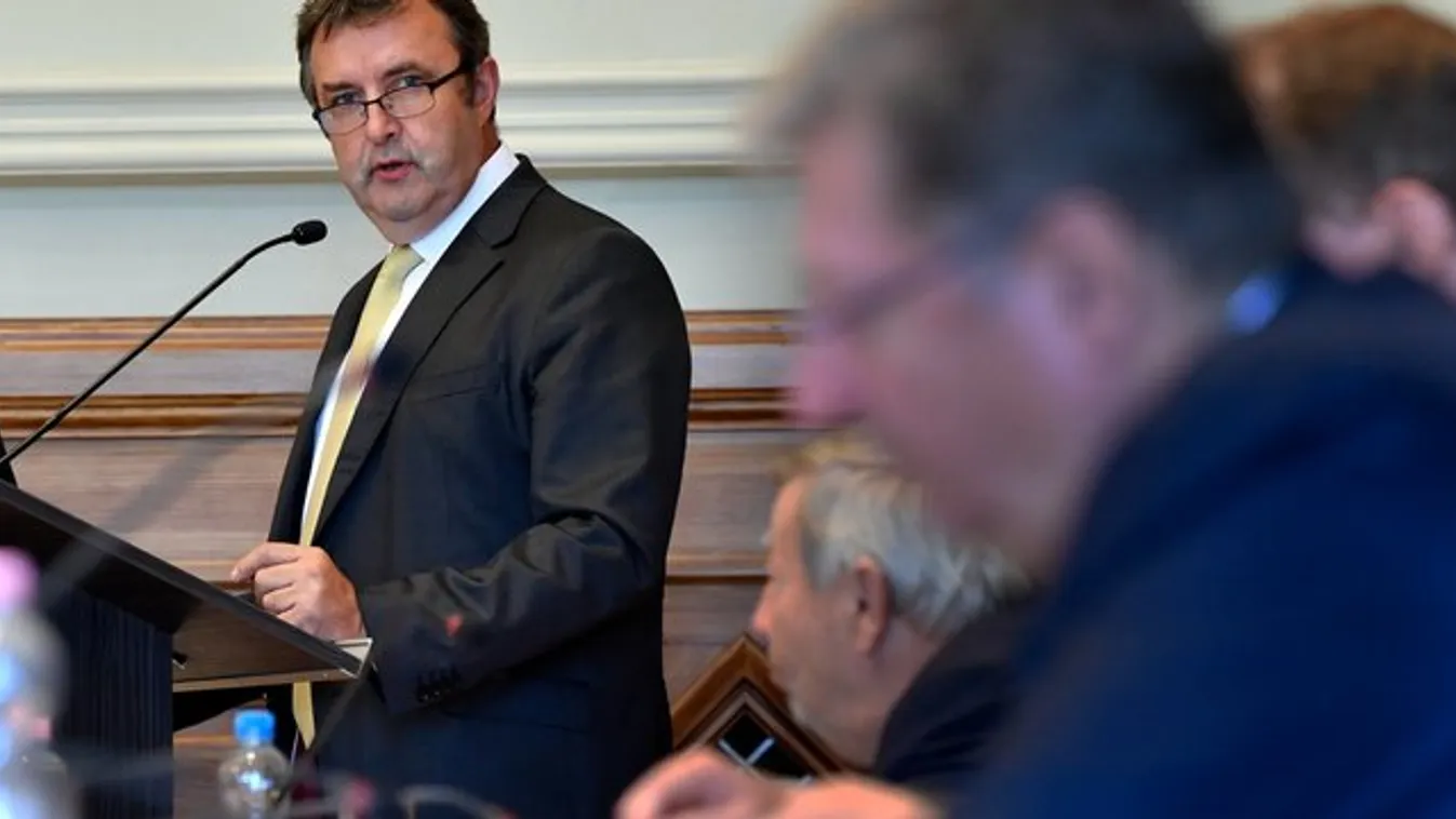 Palkovics: Magyarország az elsők között lábalt ki a válságból