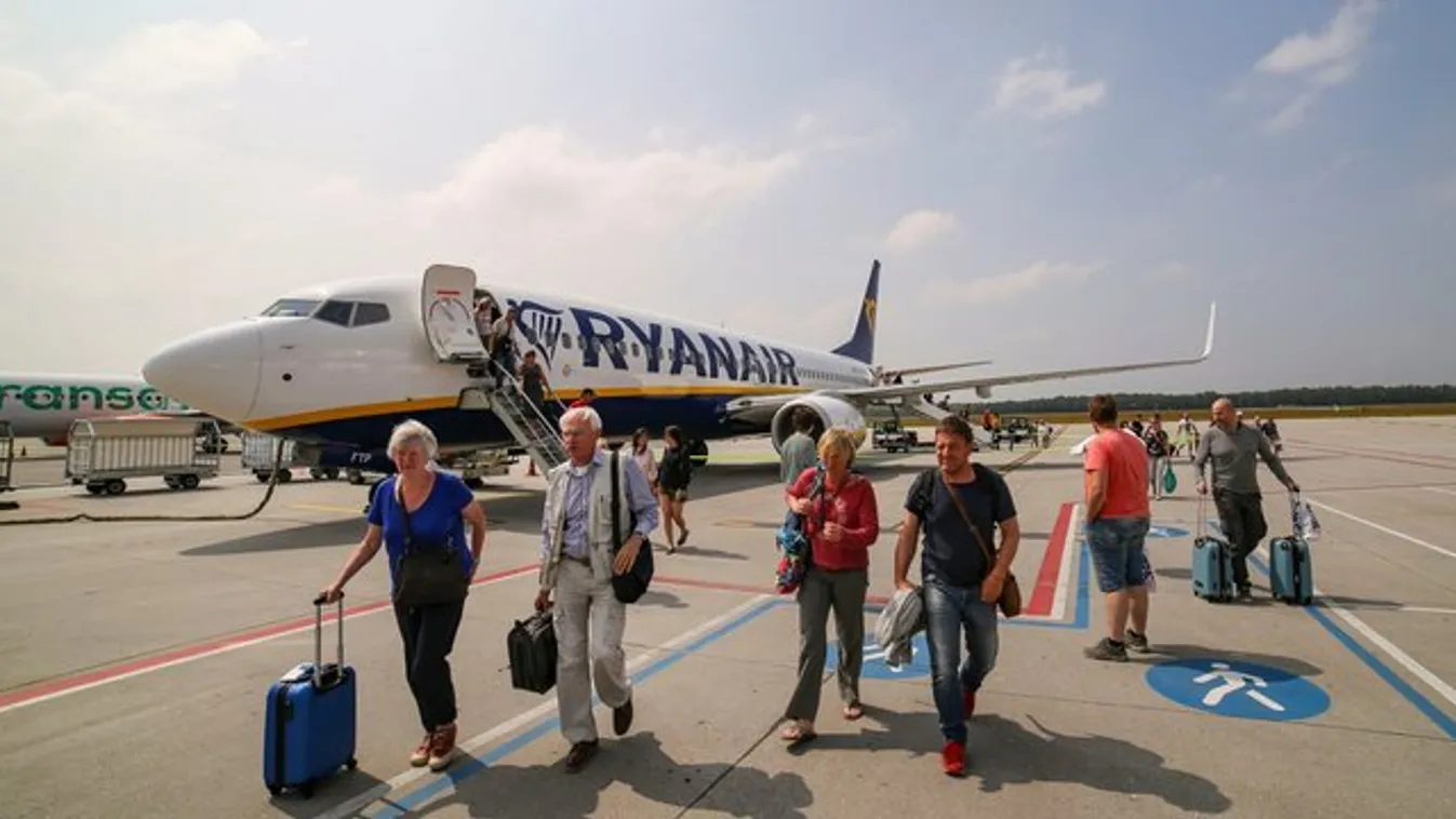 Törölt járat miatt rekedtek magyar turisták Dublinban