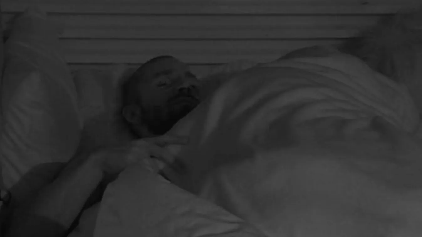 Nem bírnak magukkal: Mici orálisan kényeztette Krisztiánt a villában (18+)