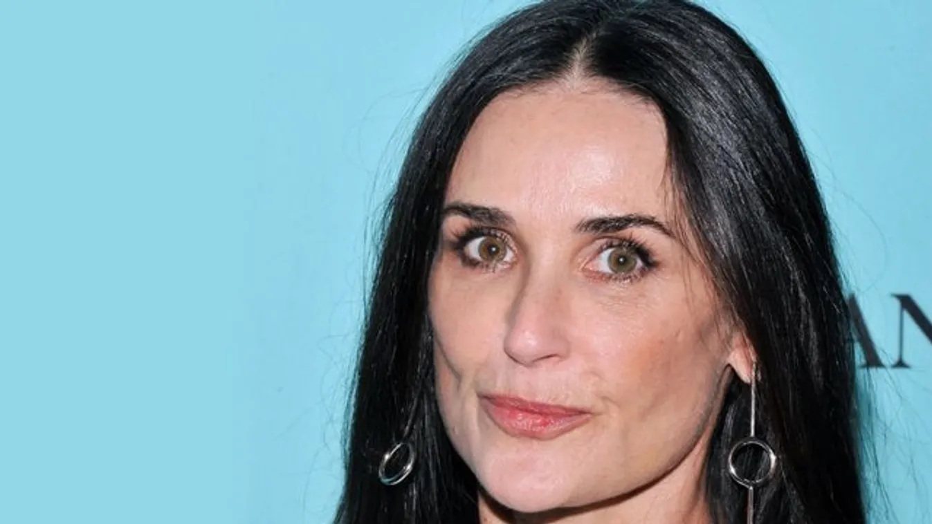 Filmbe illő trükkel nyúltak le Demi Moore-tól 40 milliót