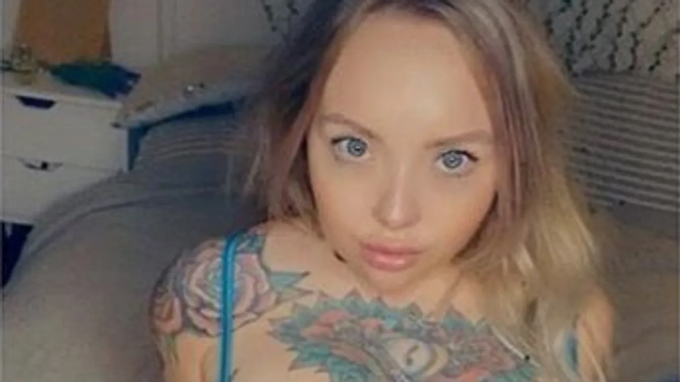 Szuperszexi fotóival teszi az idősek számára elviselhetőbbé a bezártságot a fiatal lány – 18+ fotók