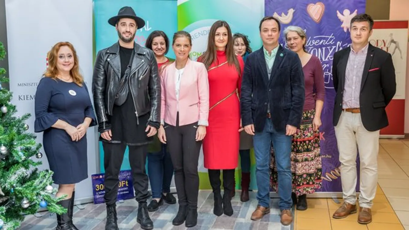 Jótékonykodással kezdi az adventi időszakot Király Viktor
