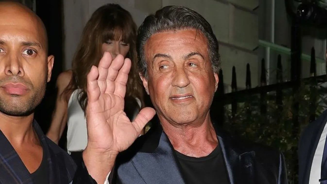 Szépségek ringjében - lányaival nyaral Stallone