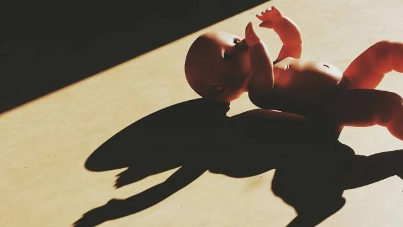 A gyerekek tehetnek mindenről – védekezett a pedofil tanár – 18+