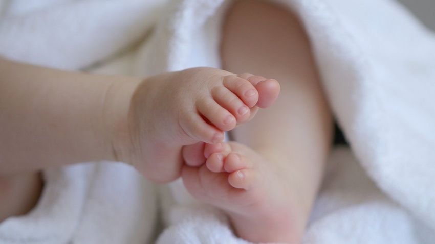 Szörnyű tragédia: Betört a 8 hónapos kisfiú koponyája a bölcsődében