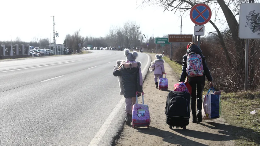Anya a gyerekének: Ne félj drágám, minden rendben lesz apával!