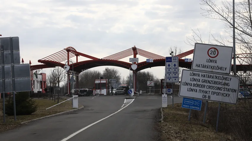 Összefogtak a magyarok a háborús menekültekért