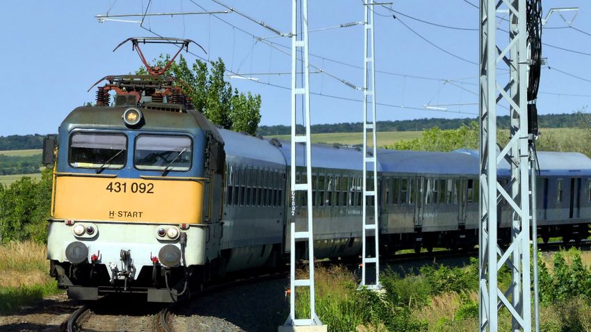 Újabb szörnyű vonatbaleset történt, most a Balatonnál