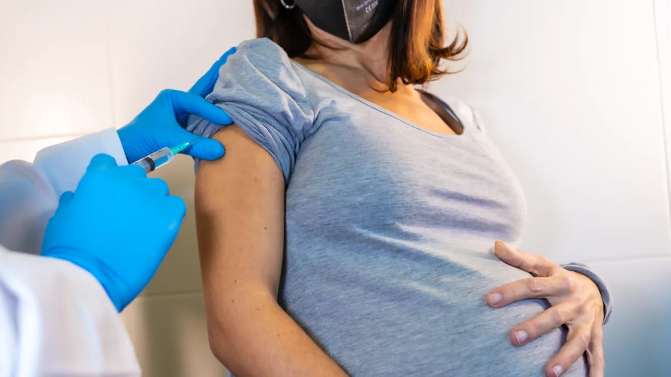 Fontos a kismamáknak: így védheti a COVID oltás a babákat