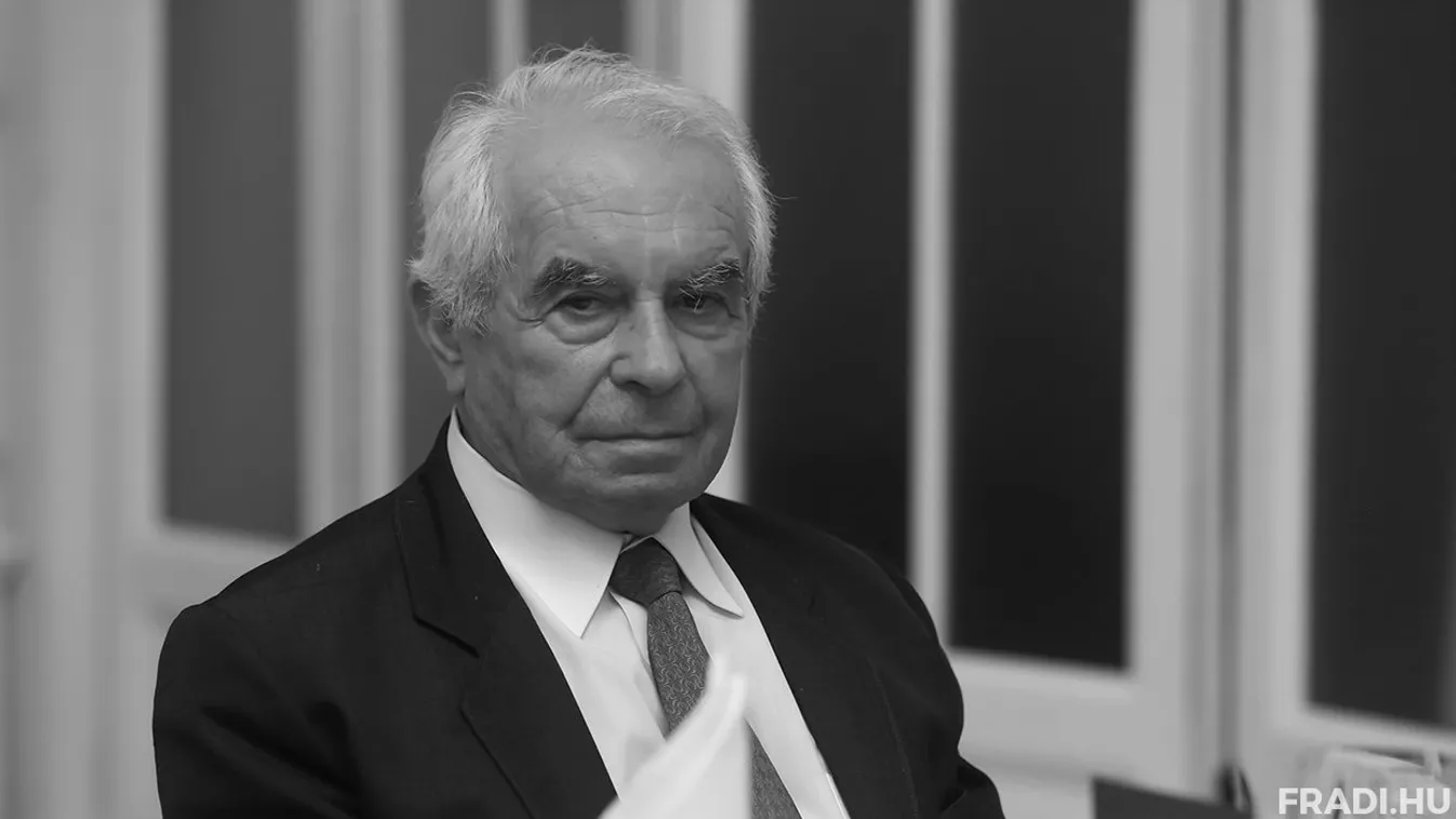 Most érkezett: elhunyt a Ferencváros legendás focistája