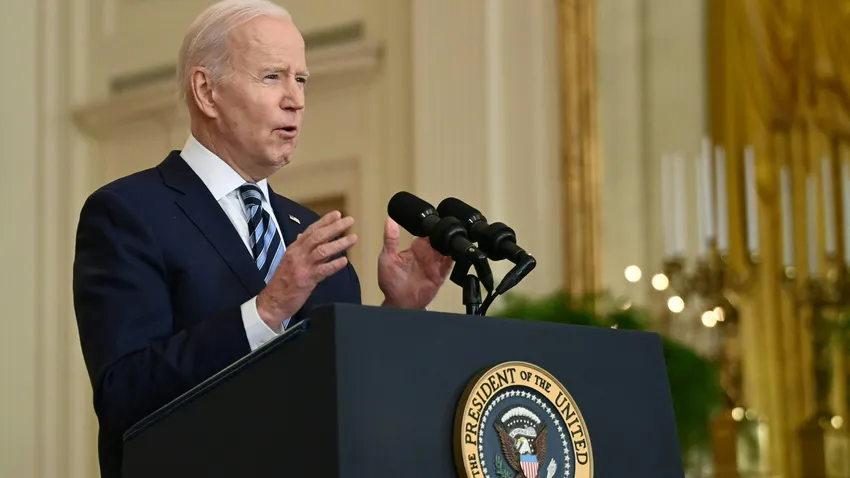 Nem kellett sokat várni: Biden bejelentette, milyen megszorításokkal sújtja az USA az oroszokat