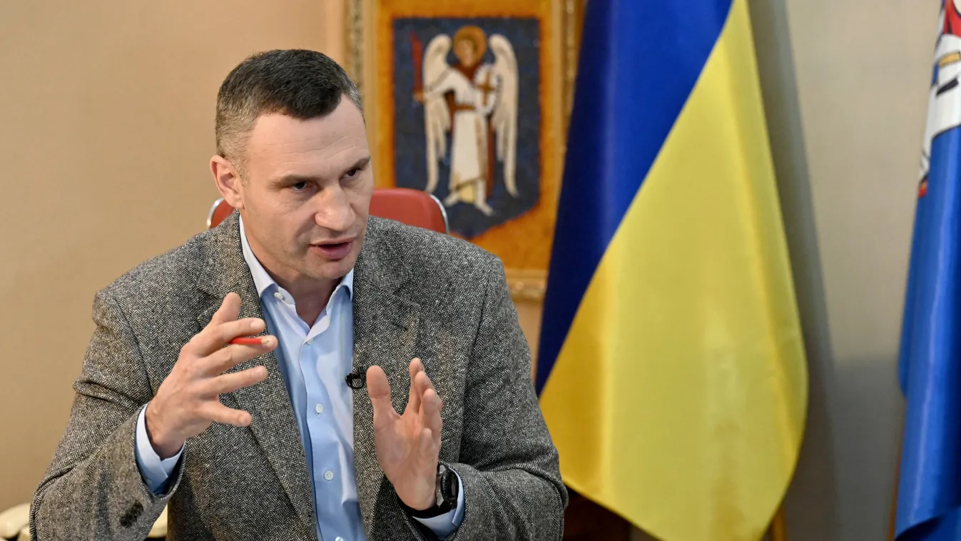Fokozódik a helyzet: Kijevben kijárási tilalmat rendeltek el