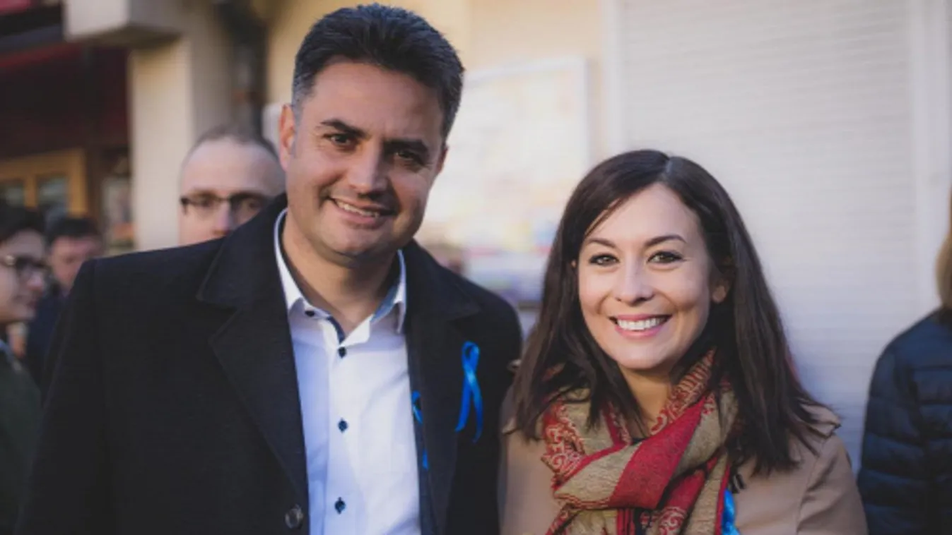 A momentumos Cseh Katalin is fegyvereket szállítana Ukrajnába