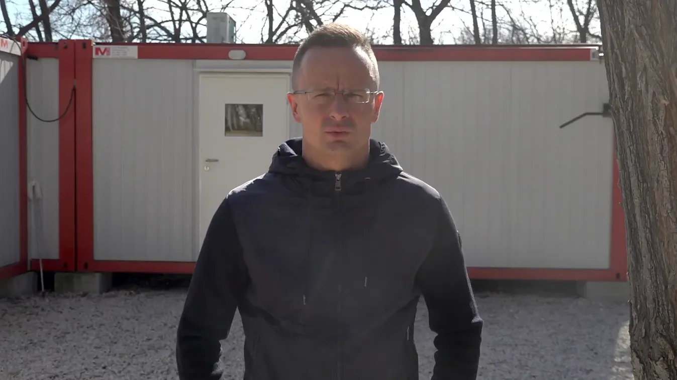 Szijjártó Péter: Magyarország minden nyomásgyakorlás ellenére kitart