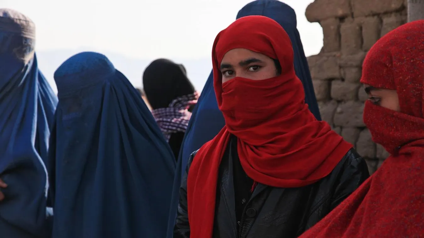 Nem járhatnak többé együtt vidámparkba a férfiak és a nők Kabulban