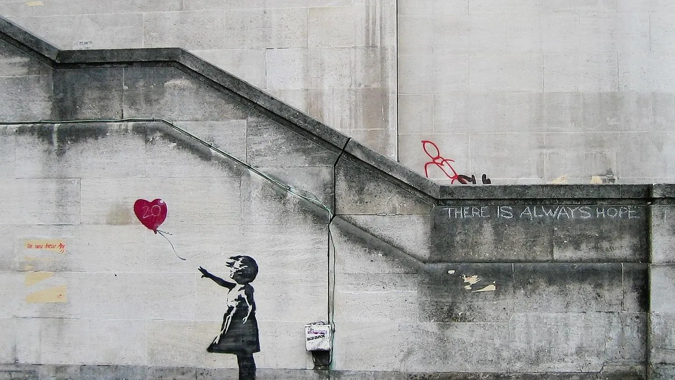 Fontmilliókat értek a Robbie Williams tulajdonában lévő Banksy-művek