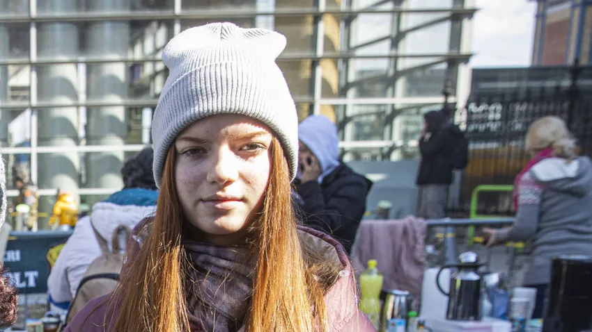 A 14 éves Nastya: Lehet, hogy soha többé nem látom apukámat!