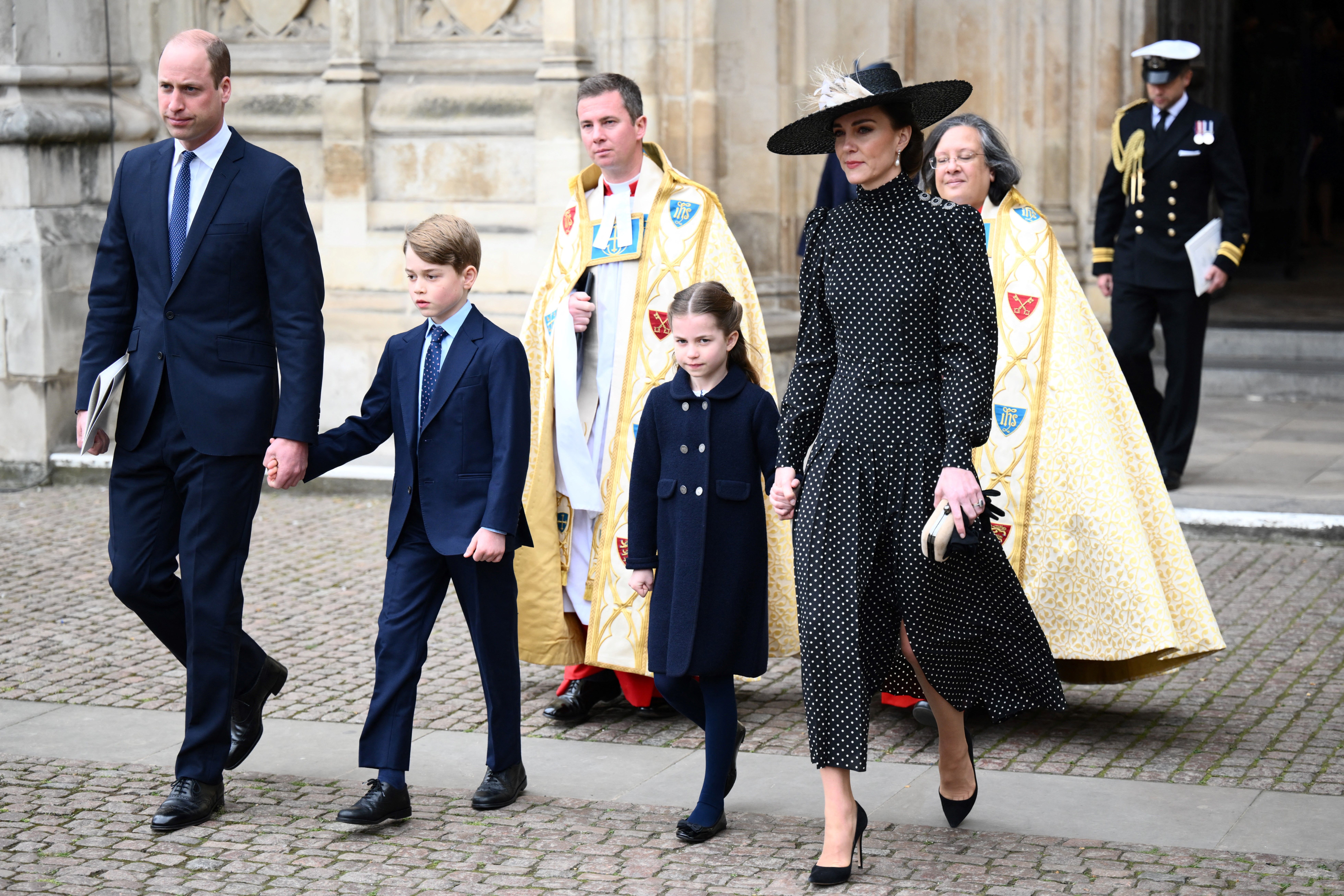 Принцесса миддлтон последние. Принц Уильям 2022. Кейт Миддлтон и принц Джордж. Дети Кейт Миддлтон и принца Уильяма.