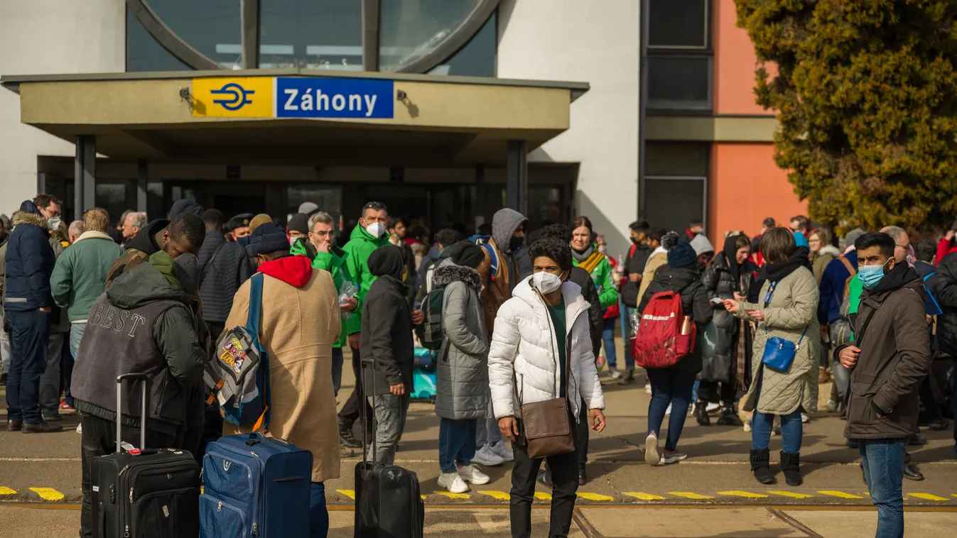 Több száz menekültnek segít a BDPST Group