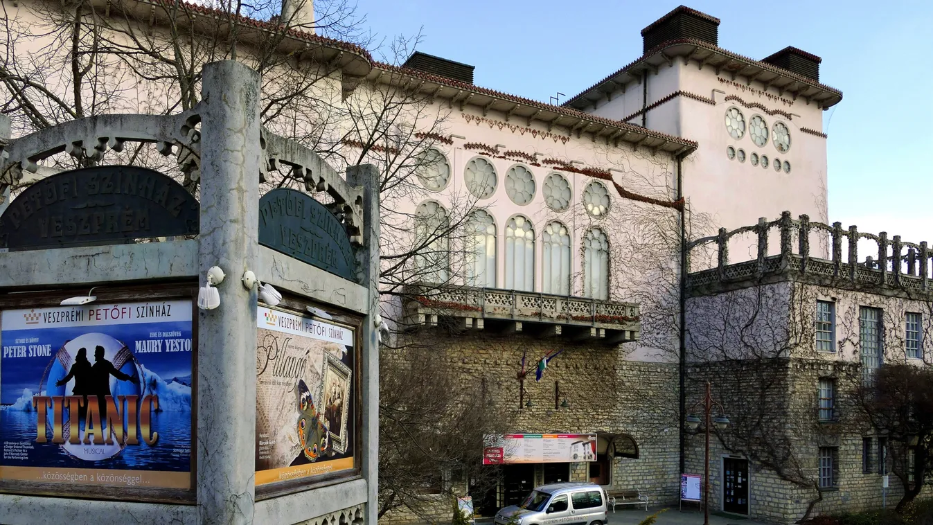 Hazai egzotikus színházépületek közül válogattunk a színház világnapján