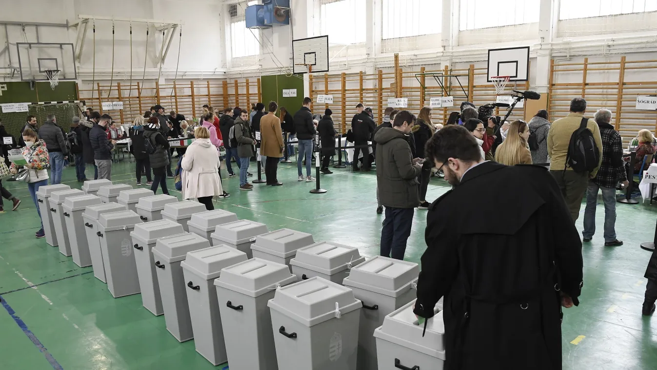 Soltész Miklós: A béke megőrzéséről szól a szavazás