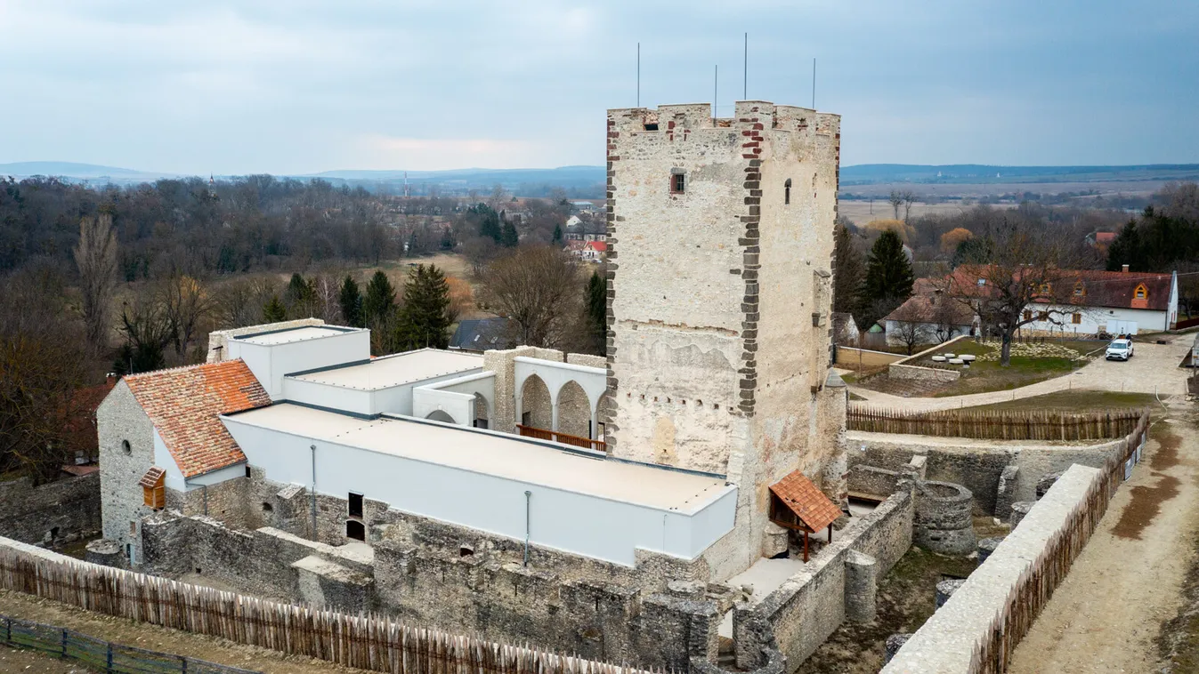 Megnyitja kapuit a nagyvázsonyi Kinizsi vár