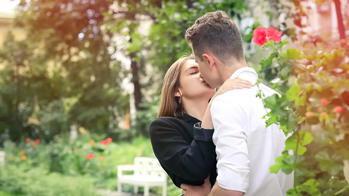Te köztük vagy? Ezek a csillagjegyek csókolnak a legjobban
