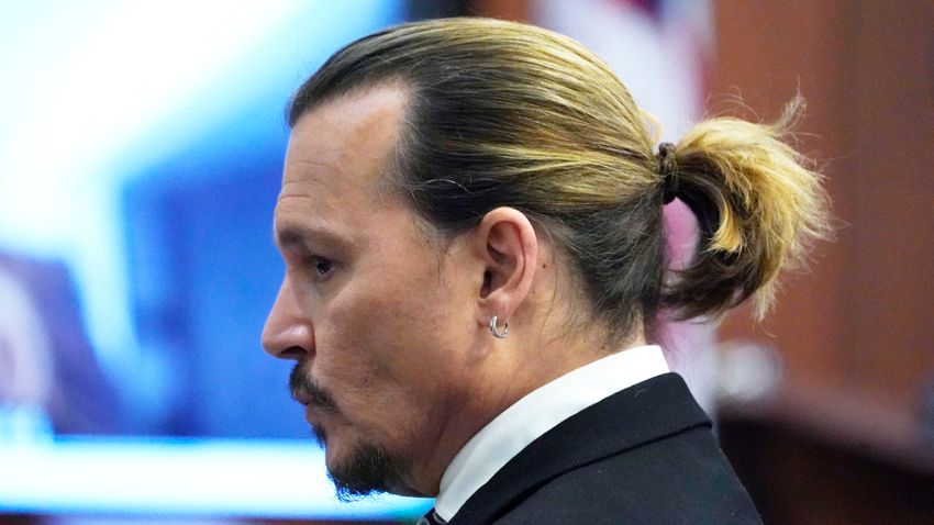 Durvul Johnny Depp ügye, exe állítja, a színész maga vágta le az ujját