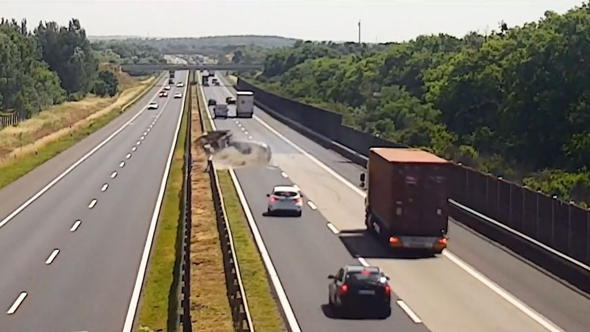 Sokkoló felvétel készült az M3-as autópályán történt balesetről - videó