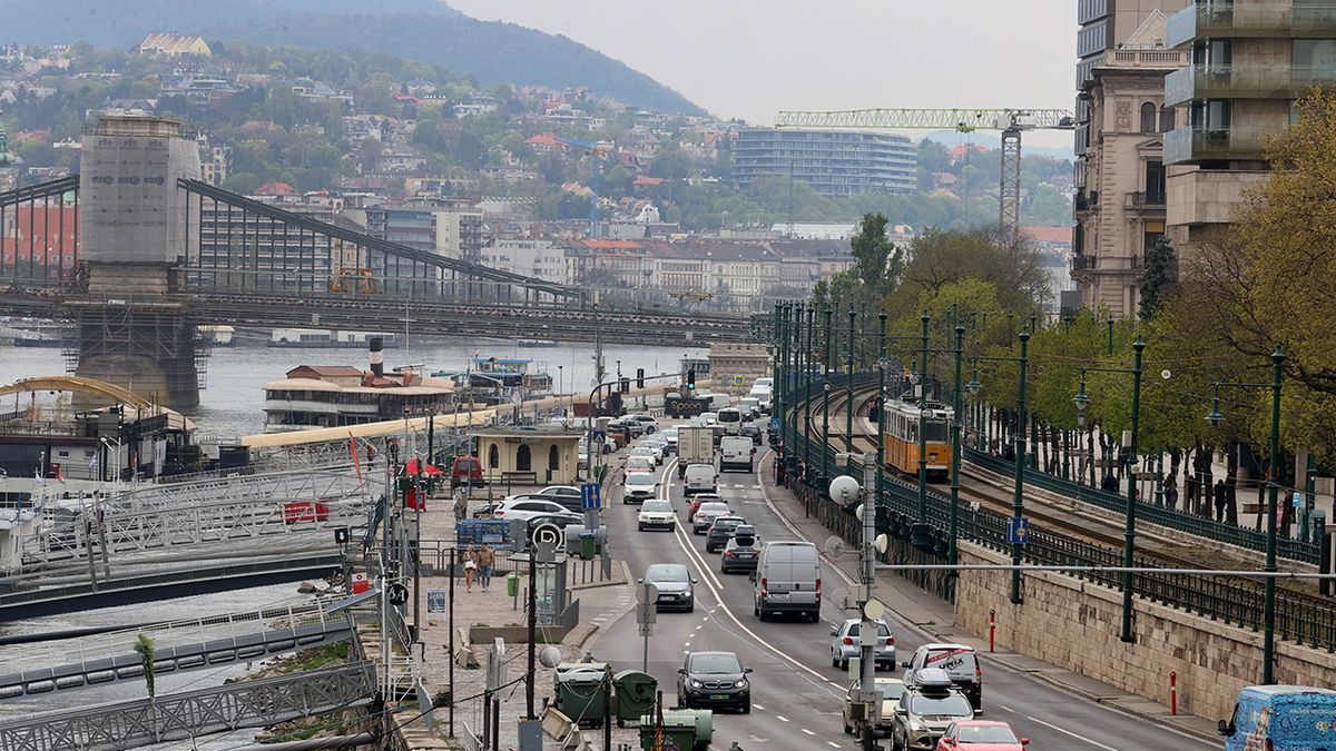 Autóklub: Szakmailag megalapozatlanok a fővárosi lezárások