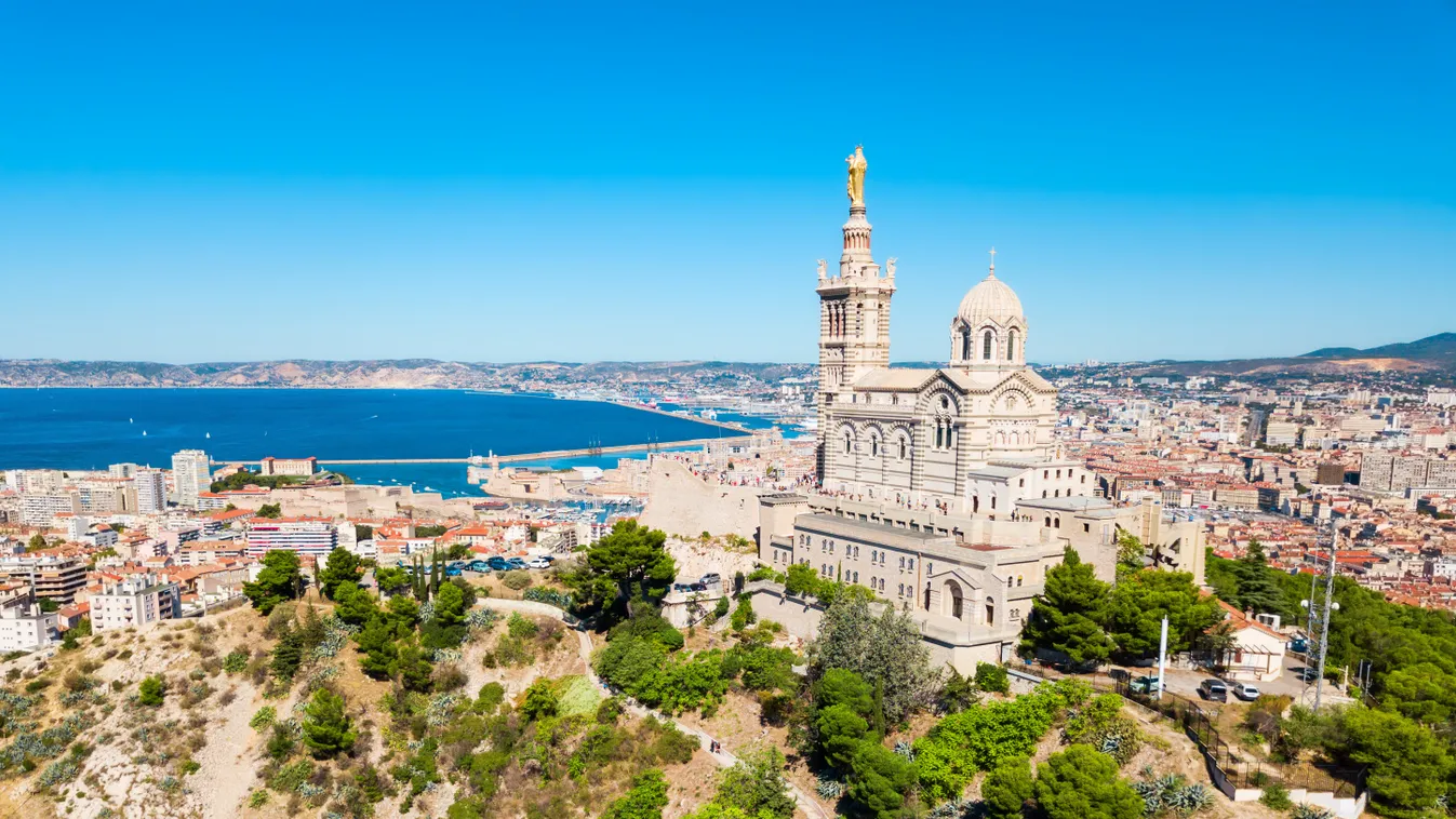 Kis költségvetéssel Marseille utcáin - Tengerparti sétáktól a naplementés fényshow-ig