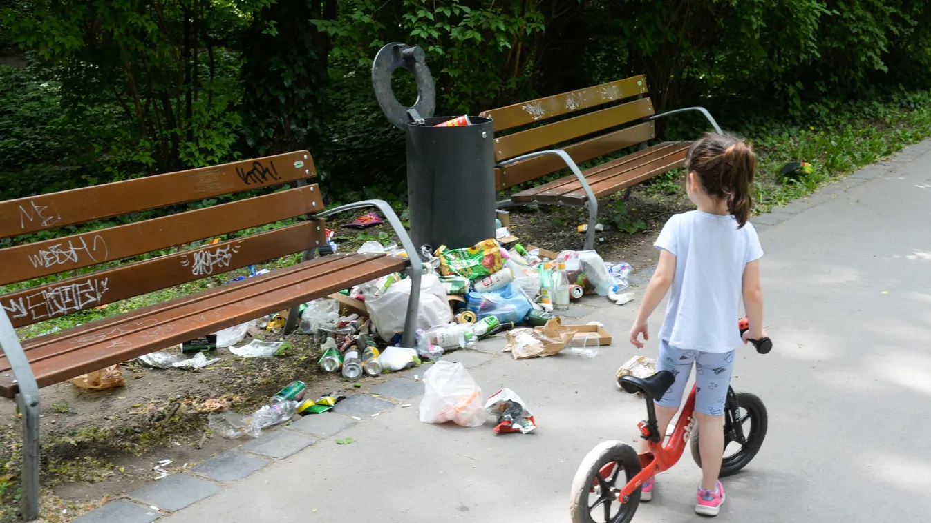 Összegyűlt a szemét a Margitszigeten a hétvégén