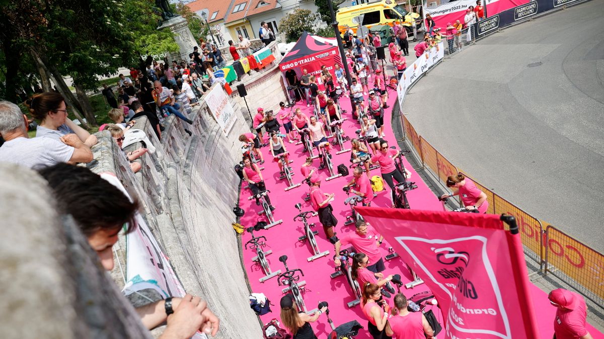 Elindult a Giro d'Italia második budapesti szakasza – fotók