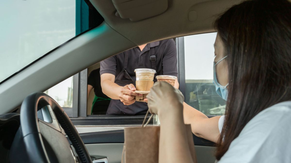 Kitálalt a McDonald's dolgozója