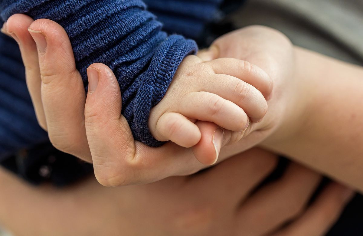 csecsemő, baba, kisgyerek kéz, illusztráció, Pixabay